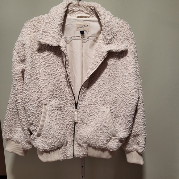 Universal Thread NWOT - Picture 4 of 8